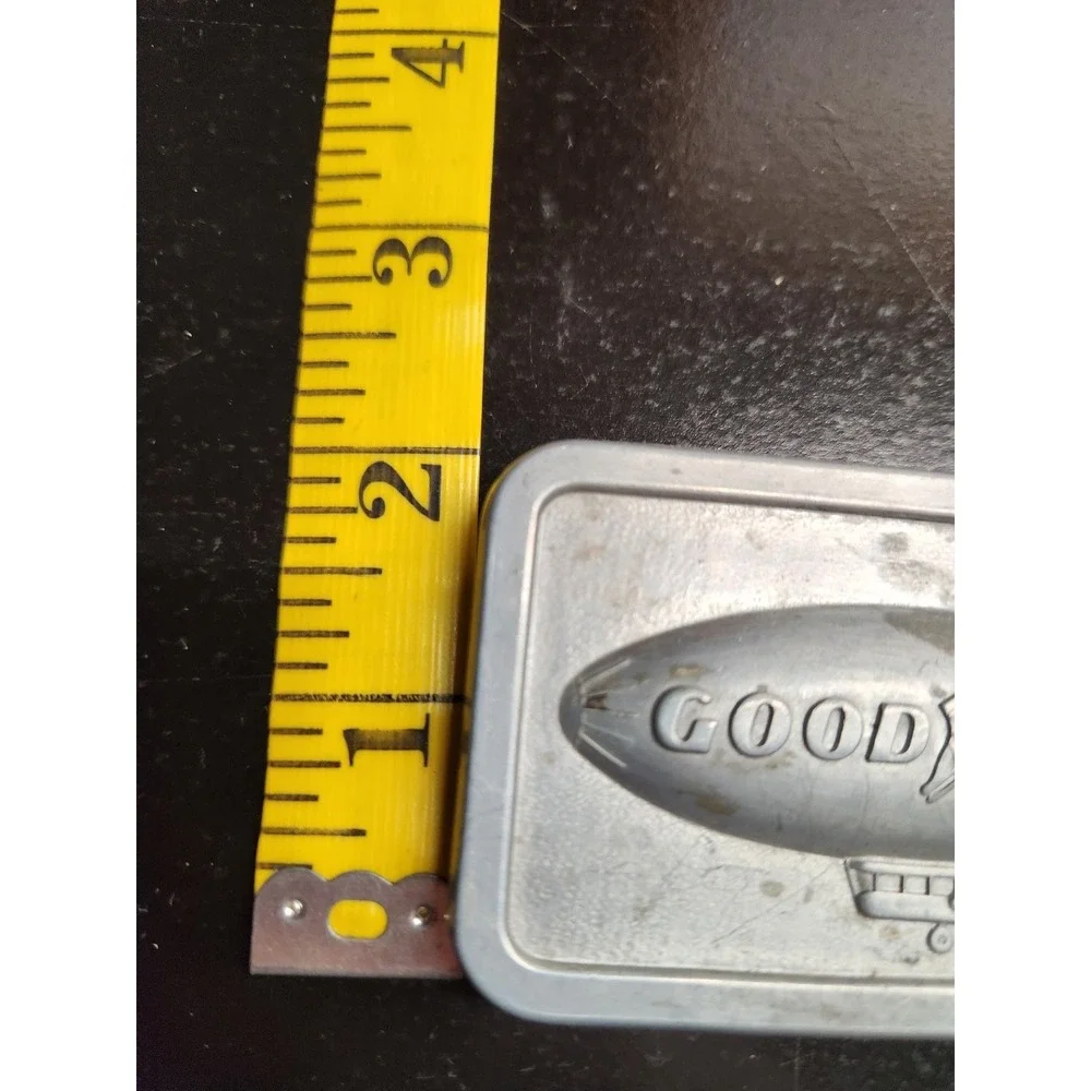 Goodyear Belt Buckle Blimp Zeppelin Silver Tone 1974‎ Vintage